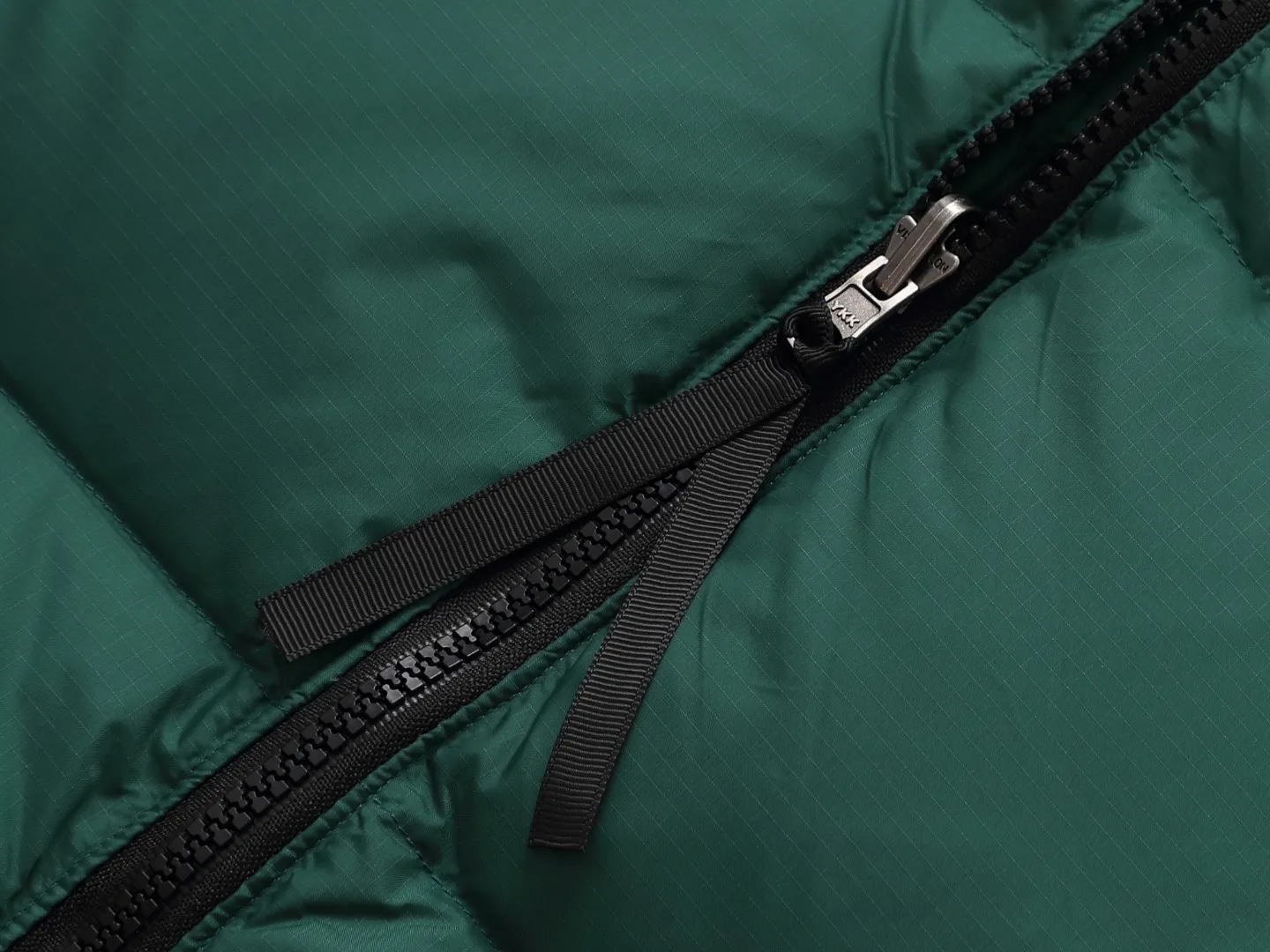 ：Black Gray Blue Green Royal Blue White Yellow sizi： 𝗧𝗵𝗲 𝗡𝗼𝗿𝘁𝗵 𝗙𝗮𝗰𝗲｜ = （ Z💰 ） ：RDS Quality 90 715+ ： 400D Nylon ， ： ， 。 ： DWR 40 ， Z💰 ： ， 7 ， Z💰 ： YKK ， ， ， 10 。 1 1 （ ， 💰 ， ， ，Lightweight ， ） ， ， ！ ， ： 。 ⚠ ！ ， ！ ： ， Quality ！
